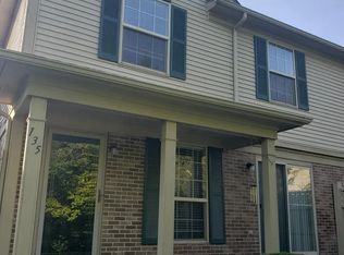 135 Commons Cir, Saline, MI 48176