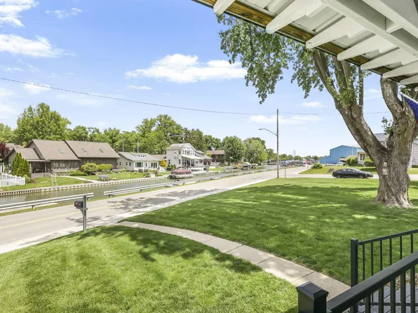 2765 Canal Dr, Millersport, OH 43046