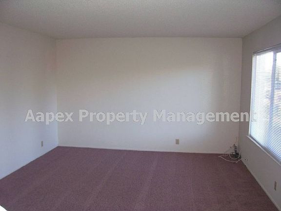 2nd image of 4268 Comet Cir