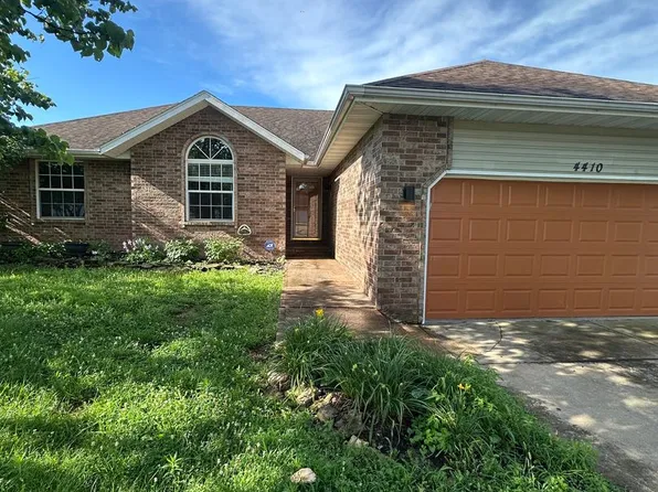 4410 W 2nd St, Battlefield, MO 65619