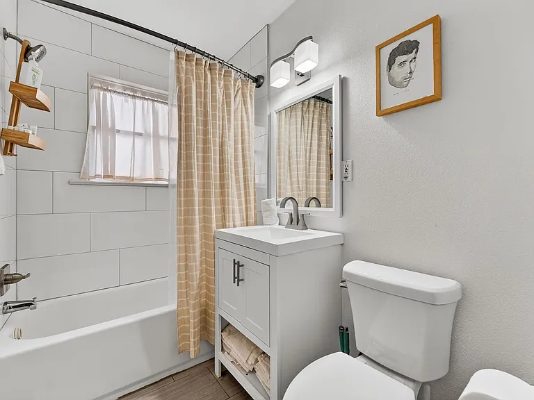 609 Fletcher St — Photo 16