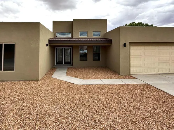 335 Manuel Sanchez Pl SW, Albuquerque, NM 87105