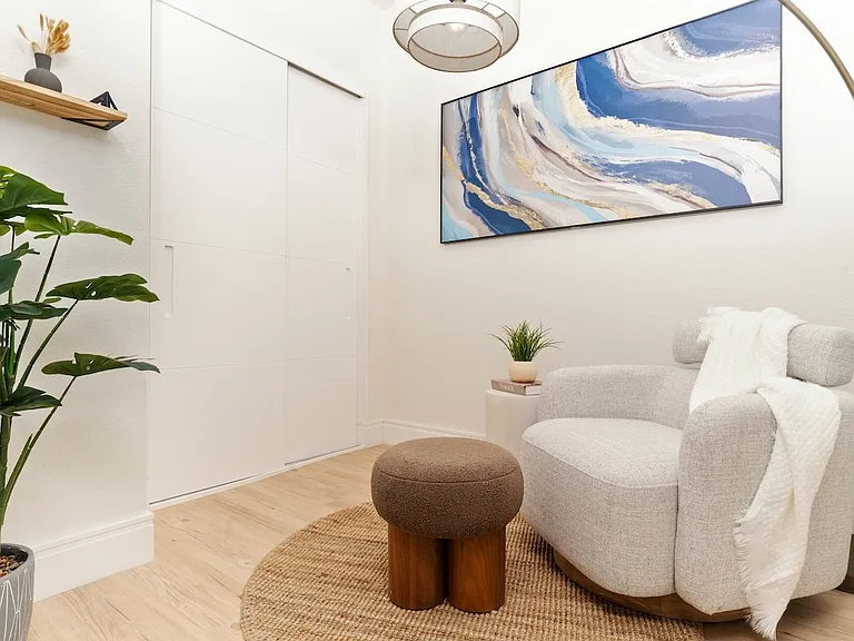 Apartment den and reading nook at Otonomus Las Vegas