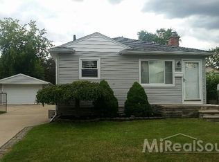 22600 Stephens St, Saint Clair Shores, MI