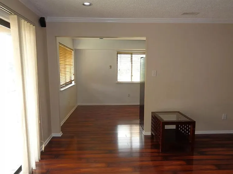 303 Edison Glen Ter — Photo 15