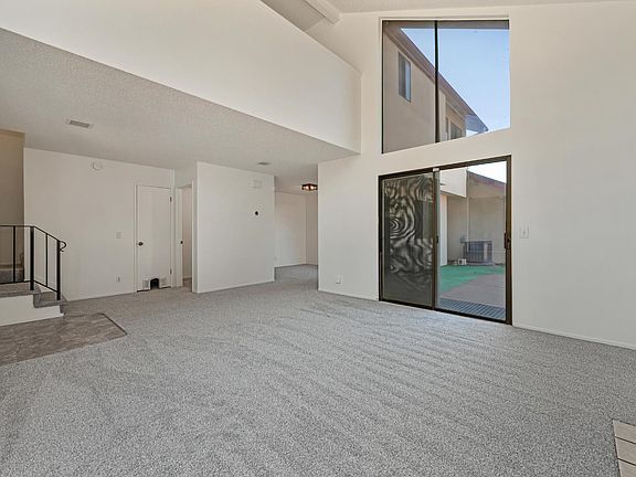 4th image of 1 Pasture Ct