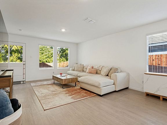5th image of 238 Willow Way