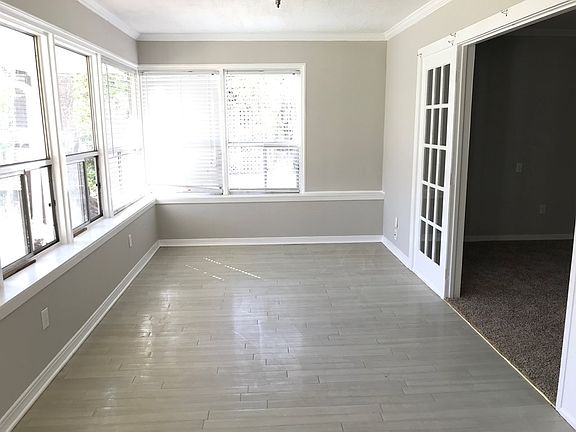 3rd image of 3319 Highland Dr
