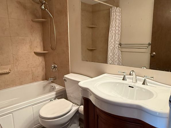 100 Grouse Ct, Venetia, PA 15367