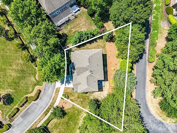 4th image of 8611 Covedale Crossings Cir