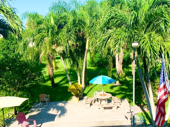 127 Waltham E #F, West Palm Beach, FL 33417
