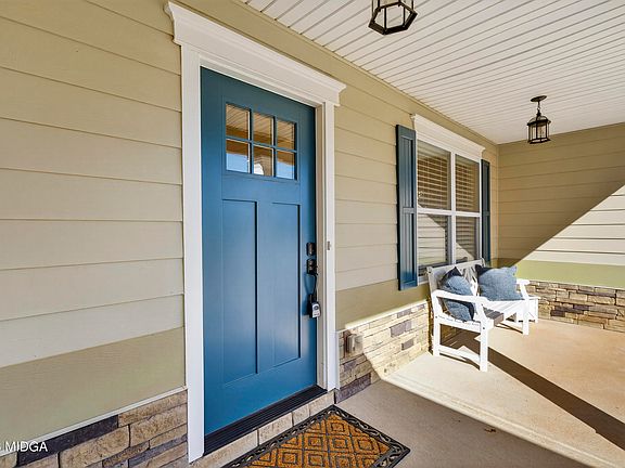 5th image of 737 Springhill Dr