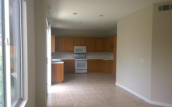 4th image of 507 Paseo De Cortaga