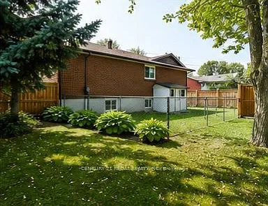 145 Clements Rd E — Photo 10