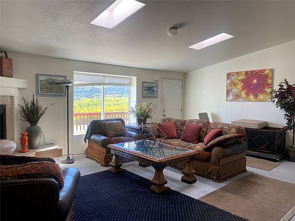 4th image of 470 Sheep Ridge Road