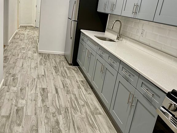 4th image of 9123 108th St Floor 2