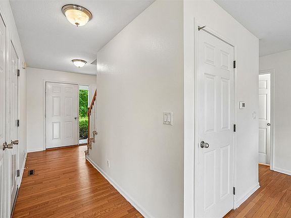 3rd image of 3205 SE 24th Ct