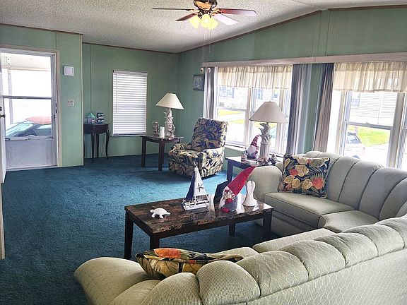 5th image of 14286 Cancun Ave