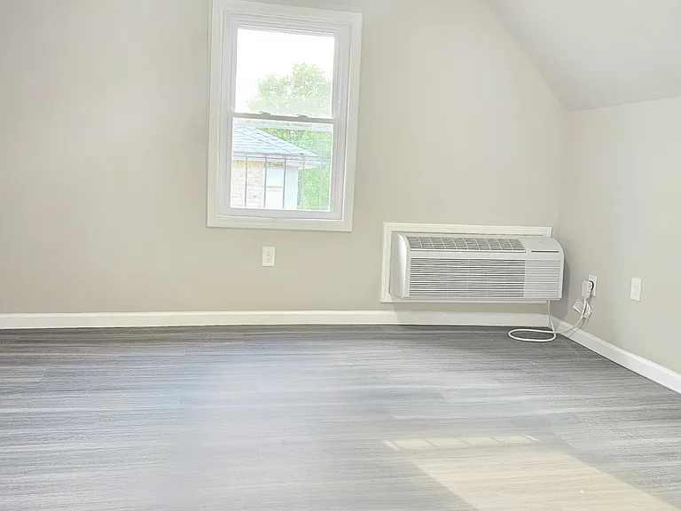 170 Hillside Ave #3 — Photo 2