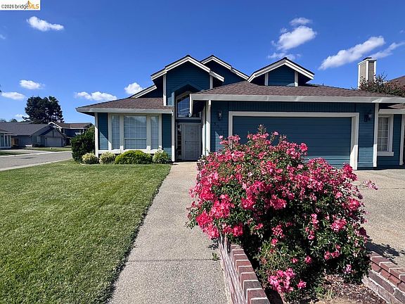 3rd image of 5001 Meadow Pass Way