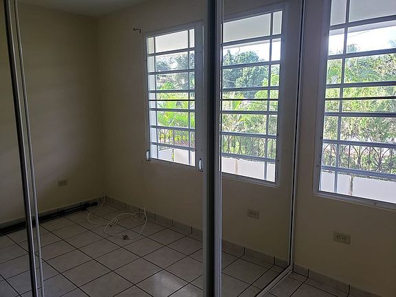 3rd image of 968057716-096805 McTague St