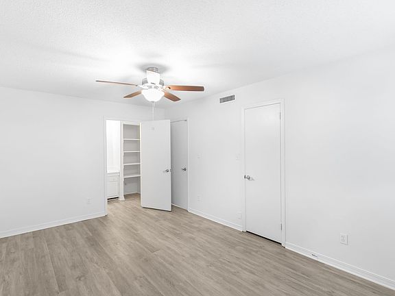 3rd image of 1147-1149 14th Ave S #1149-20