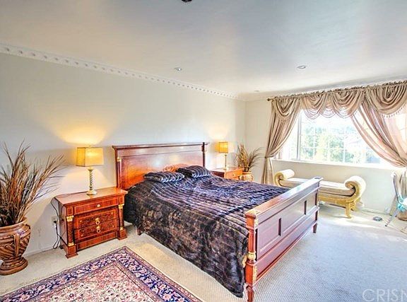 5th image of 18361 Lake Encino Dr