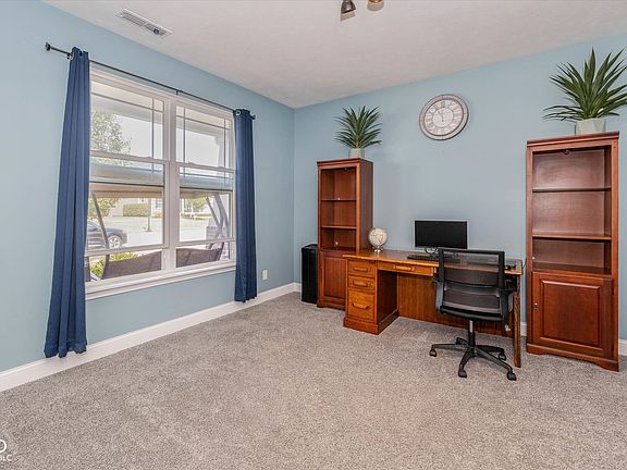 3rd image of 523 Freedom Dr