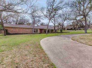 1012 Sleepy Hollow Rd, Woodway, TX 76712