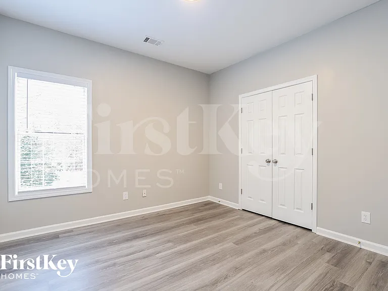 5320 Parkside Trl — Photo 10