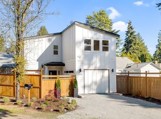 11043 Goodwin, Seattle, WA 98125