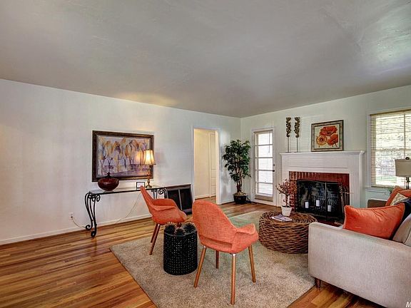 4th image of 605 Swanston Dr