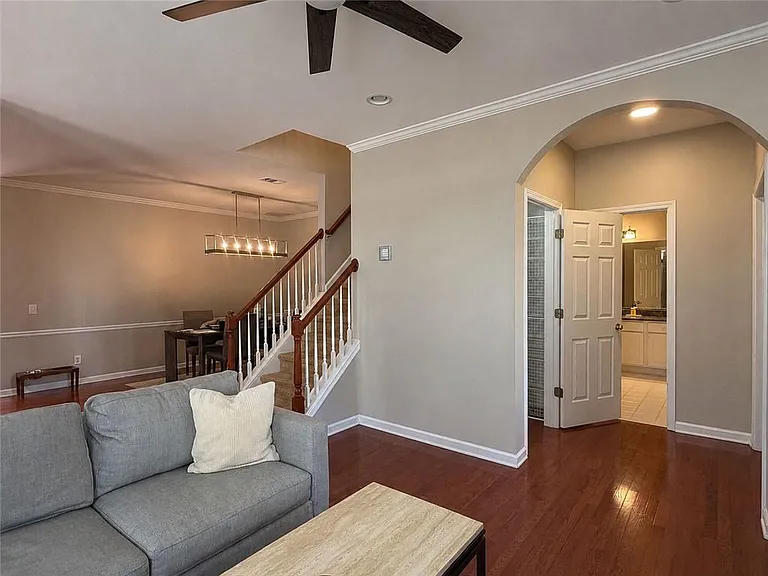 2332 Trellis Ln SE — Photo 4