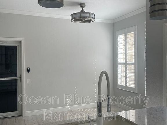 4th image of 2517 Newbern Ave