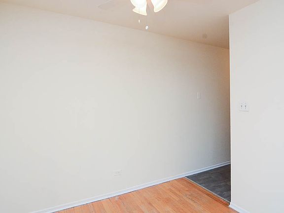 5th image of 660 W Wrightwood Ave APT 503