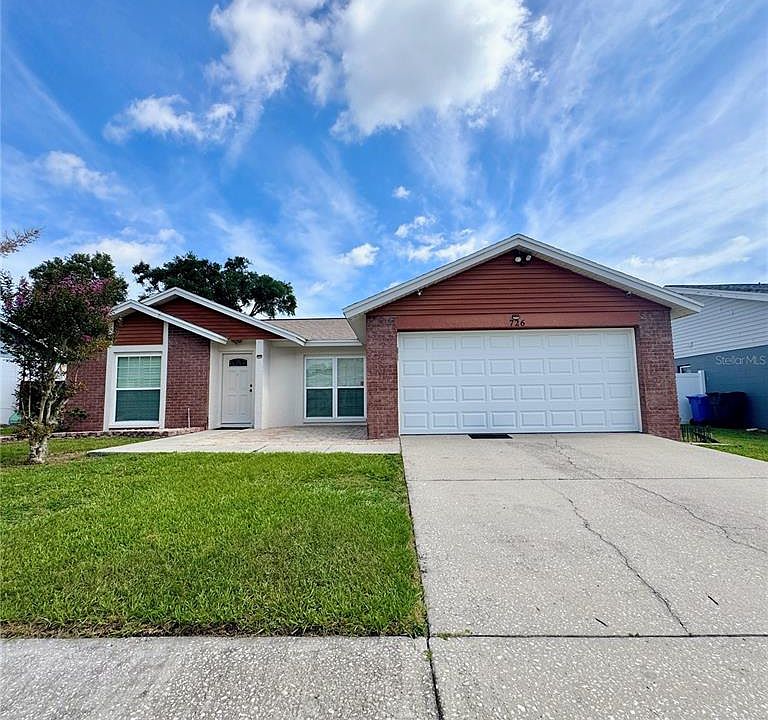 1st image of 726 Stillview Cir
