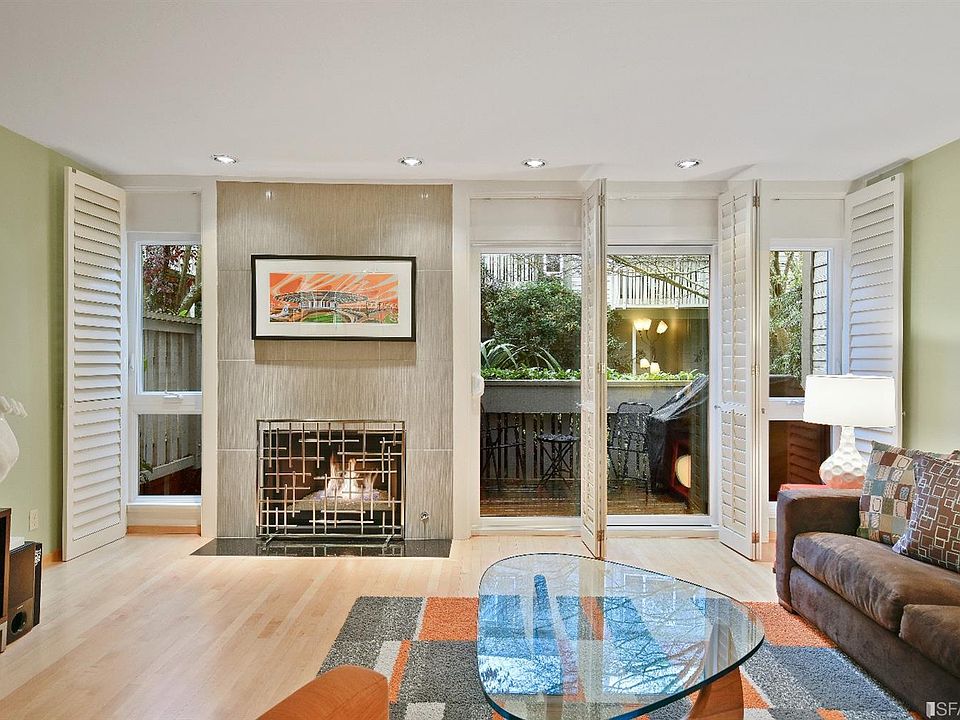 1st image of 676 Clarendon Ave