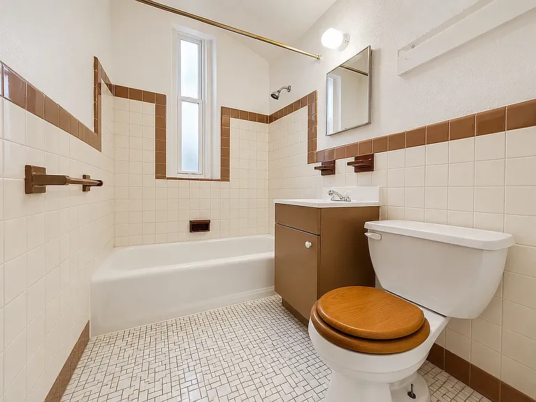 2 Spencer Ct #4A — Photo 6
