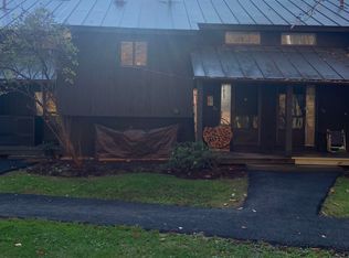 1299 Quechee Main St #3D, Hartford, VT 05047