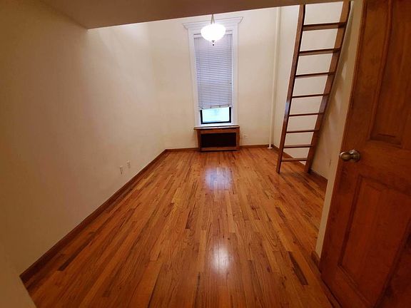 4th image of 12 W 87th St APT 2C