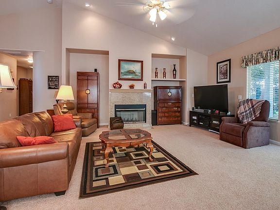 3rd image of 6612 River Mesa Dr