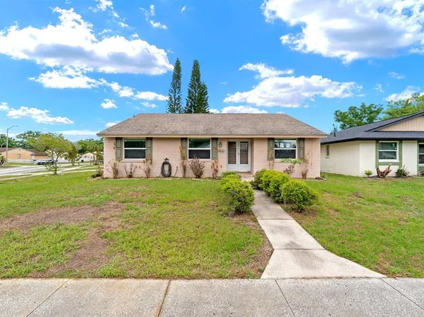 3029 Cedaridge Dr, Tampa, FL 33618