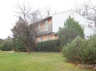 10 Lee St, Hauppauge, NY