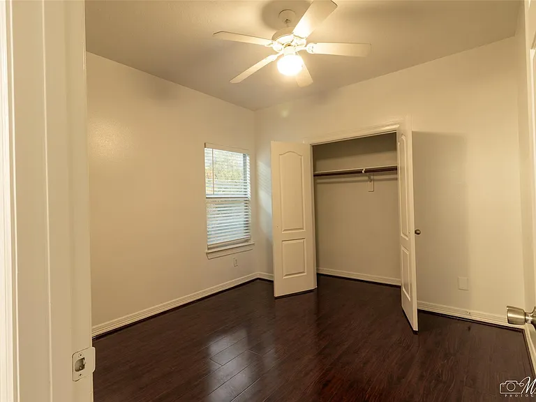 10904 Panther Ct — Photo 16