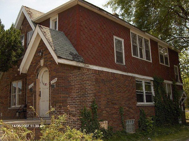 2nd image of 13302 Camden St