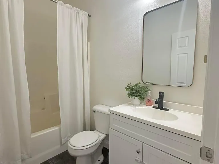 326 Salvador Ave — Photo 6