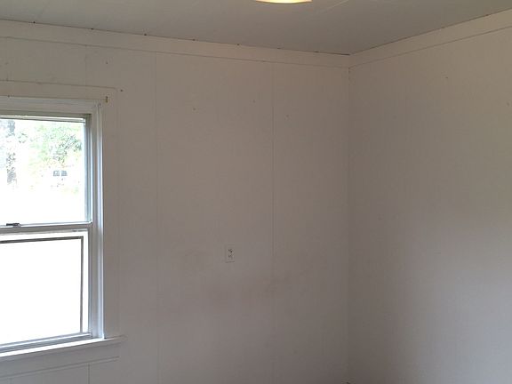 5th image of 16112 NE 50th Ave