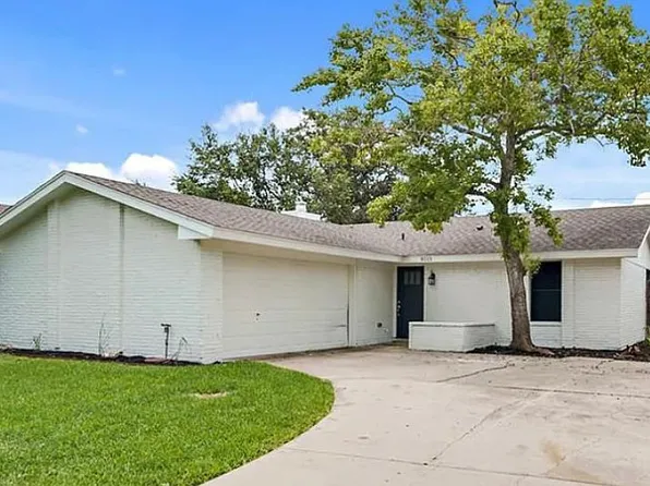 8113 Douglas Dr, Corpus Christi, TX 78409