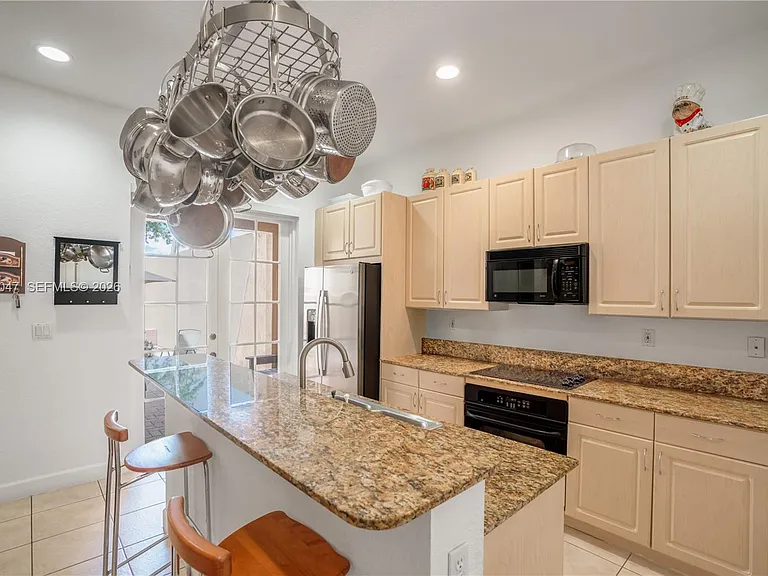 623 SW 146th Ter — Photo 26