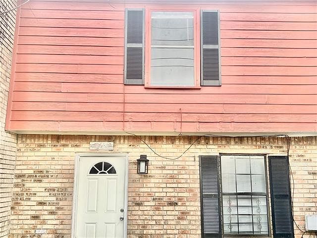 1st image of 3411 Vespasian Blvd